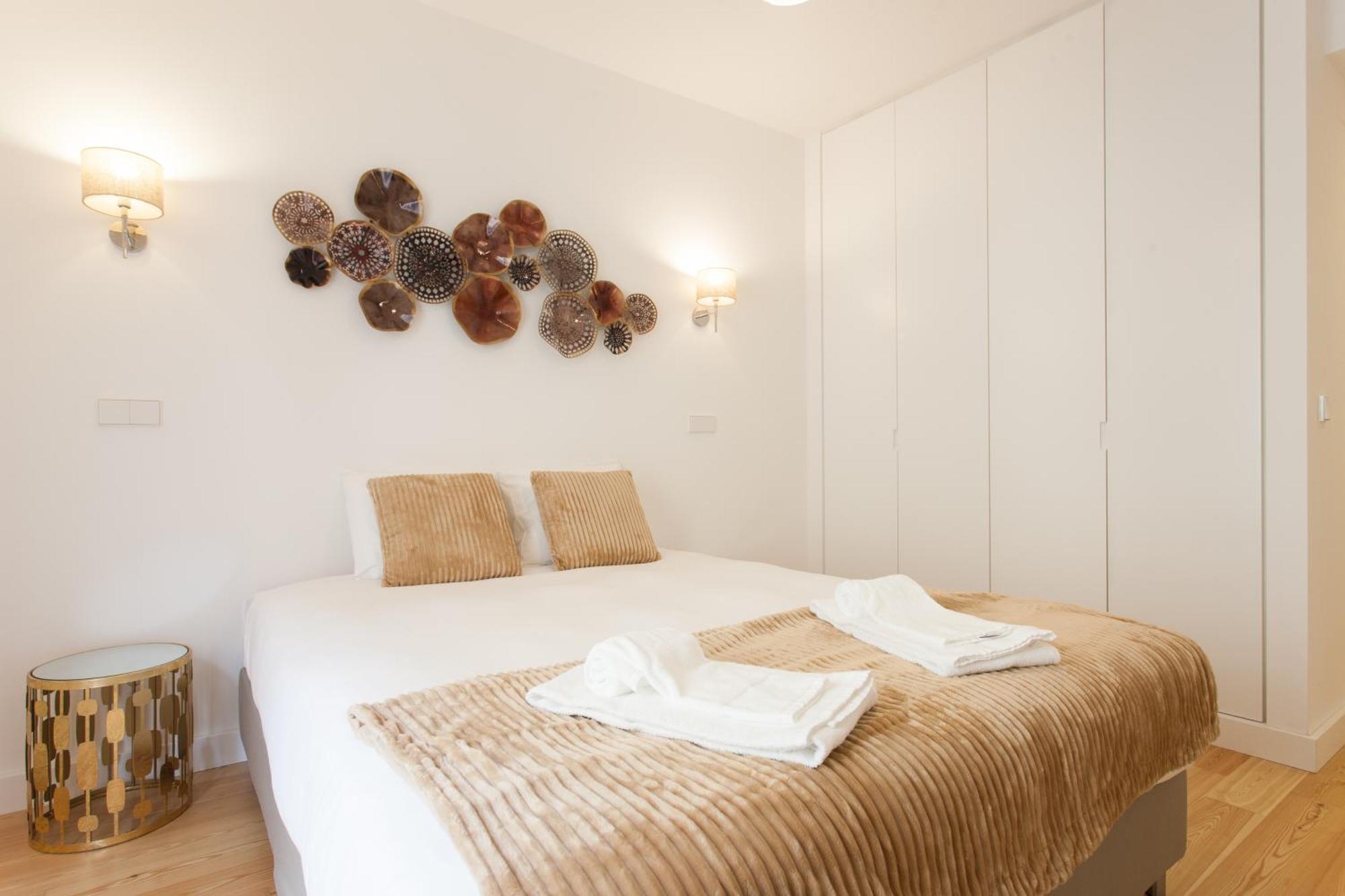 Mouraria Blue Three-Bedroom Apartment W/ Parking - By Lu Holidays Lizbona Zewnętrze zdjęcie