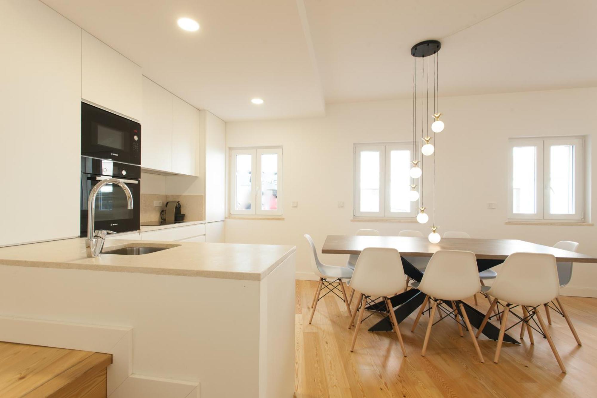 Mouraria Blue Three-Bedroom Apartment W/ Parking - By Lu Holidays Lizbona Zewnętrze zdjęcie